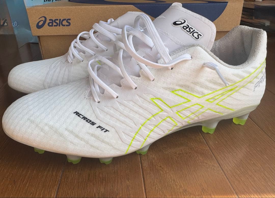 asics ACROFIT サッカーシューズ ホワイト/イエロー