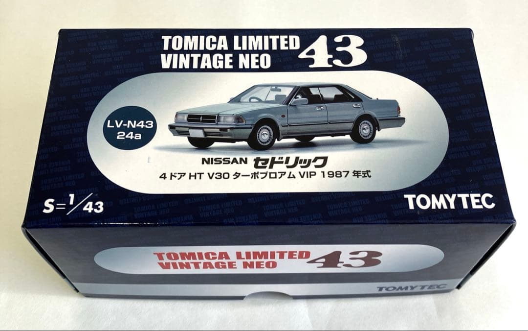 TOMICA LIMITED VINTAGE NEO Nissan セドリック