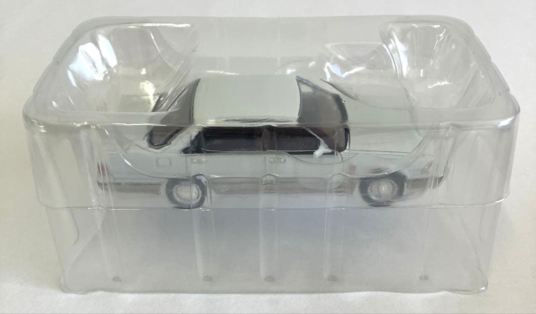 TOMICA LIMITED VINTAGE NEO Nissan セドリック