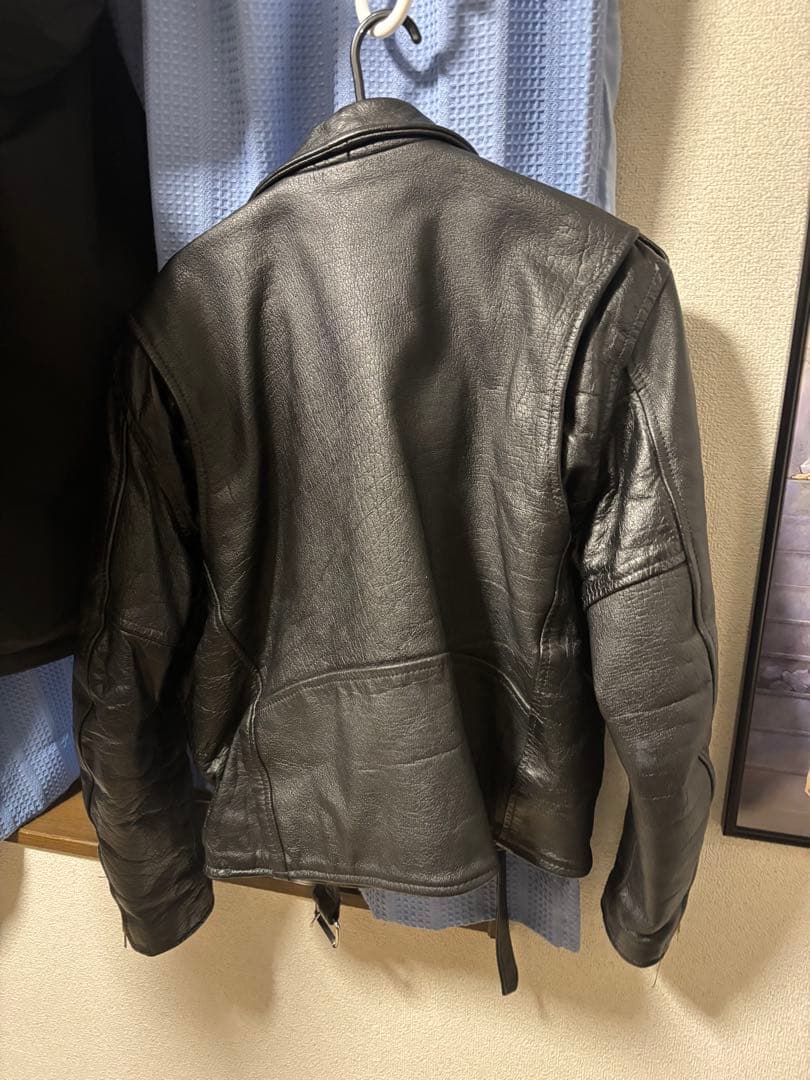 本革　ライダースジャケット
