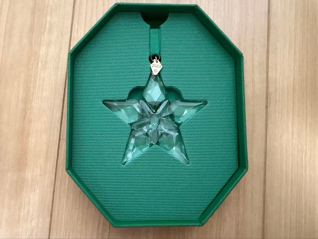 スワロフスキー 星型クリスマスオーナメント