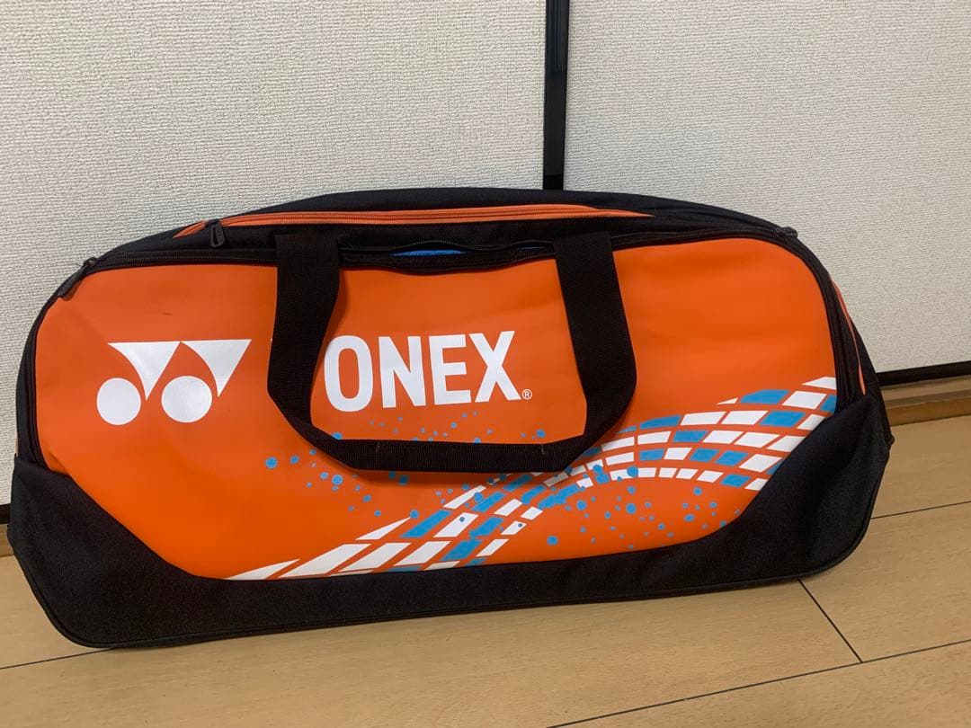 ONEX バドミントンバッグ オレンジ・黒