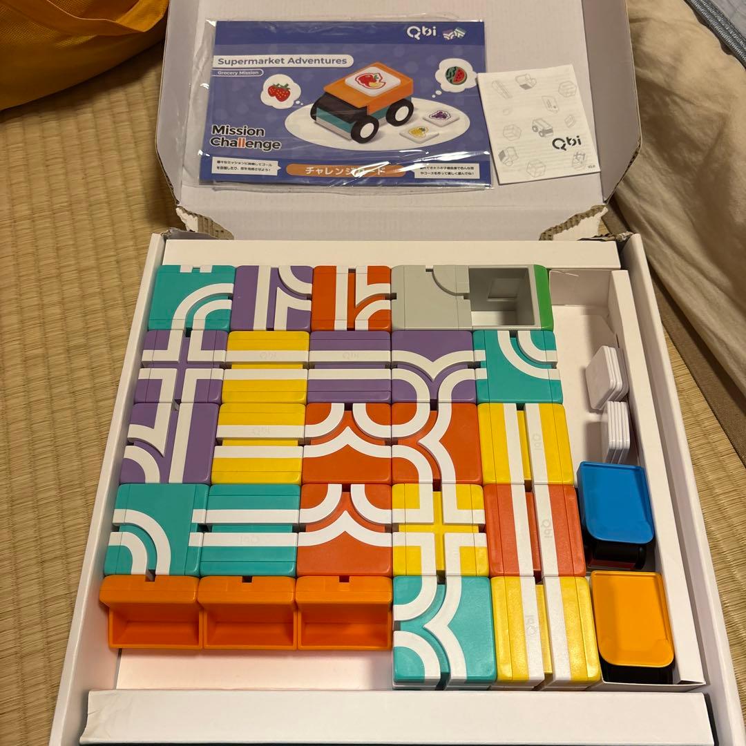 ミニカー Qbi Magnetic Cubes Supermarket Adventure