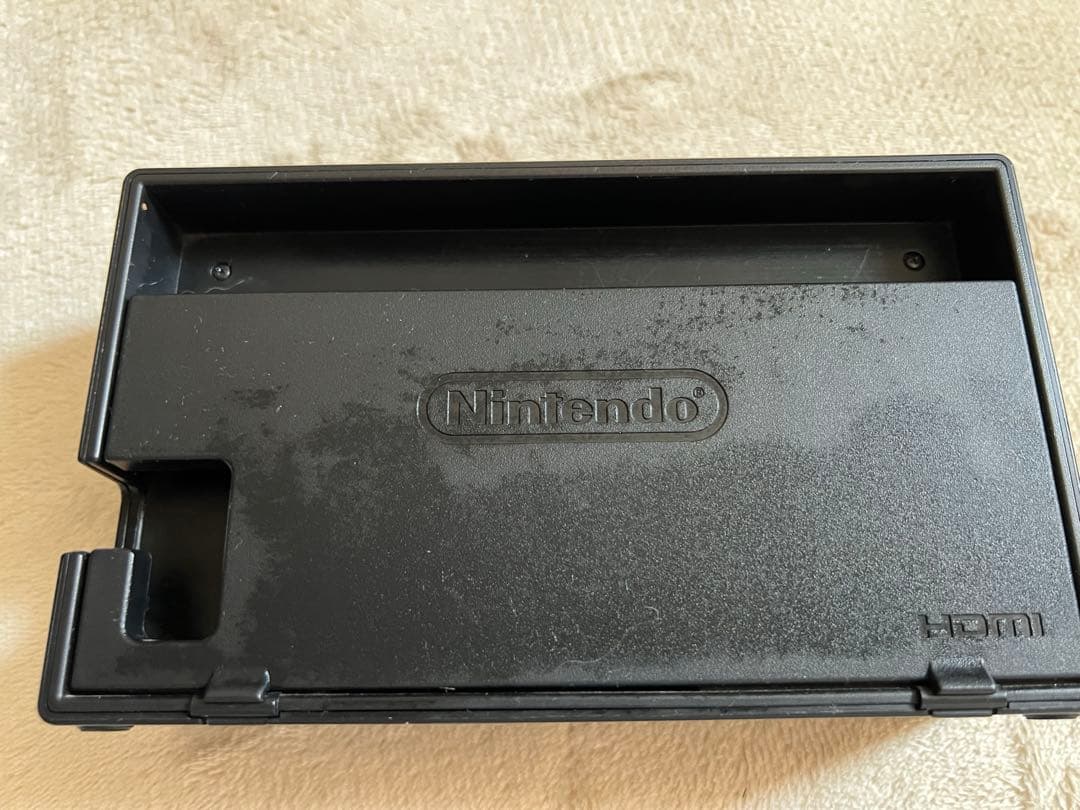 Nintendo switch 本体　【一部破損あり】