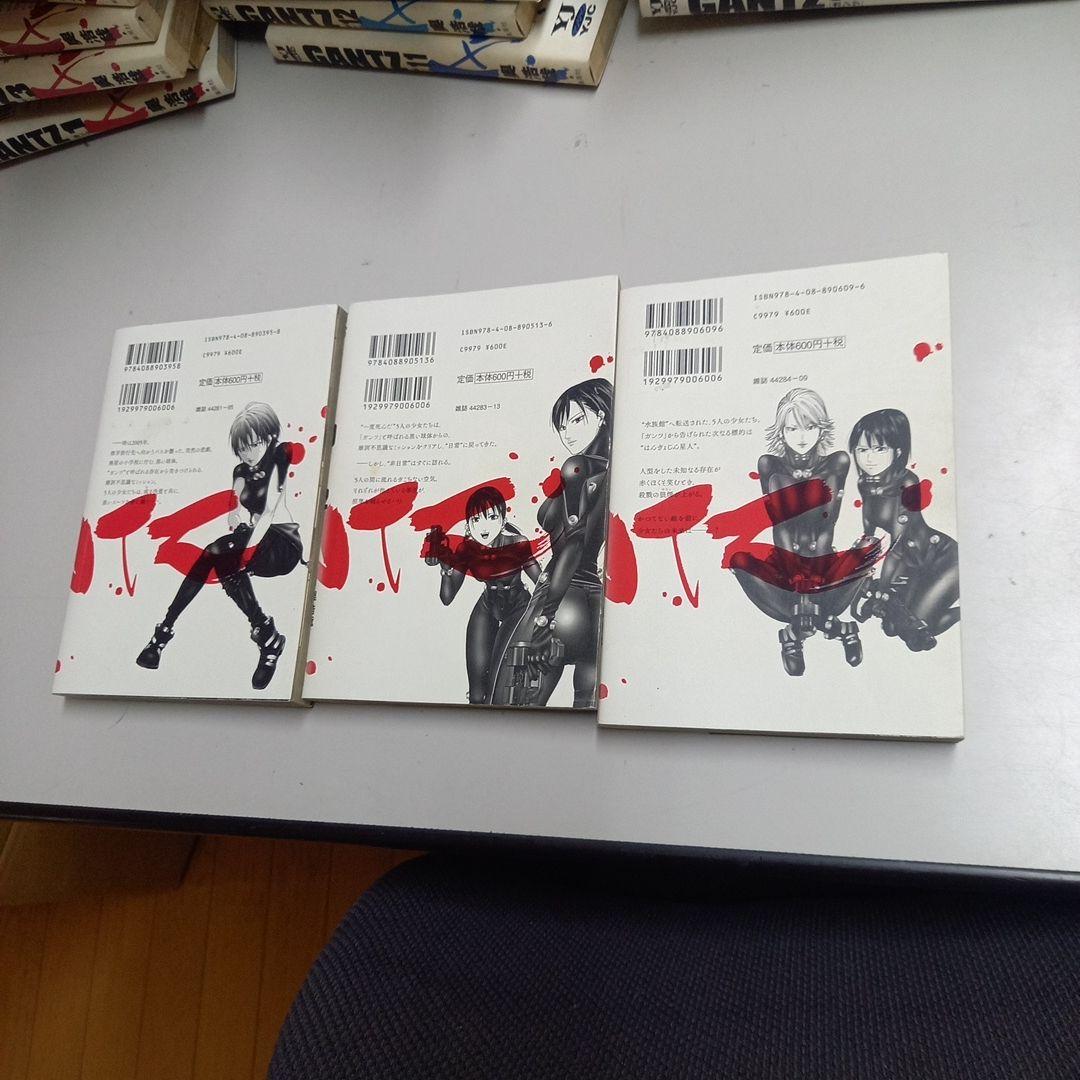 GANTZ全37巻、GANTZ:G全3巻、GANTZ:E1,2,3,5,6,7巻