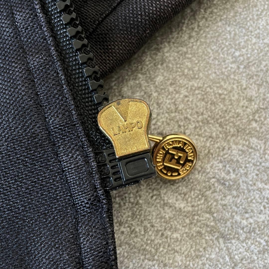 FENDI フェンディ　ロゴ　ジップ　ベスト　レディース　ブラック系　40