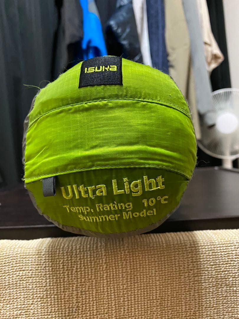 ISUka Ultra Light 夏用寝袋 10°C