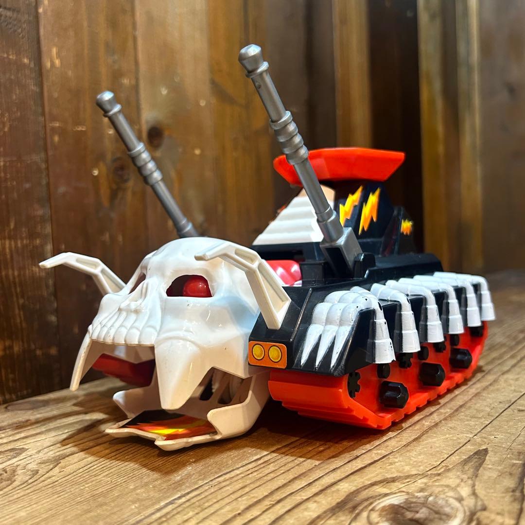 80’s Voltron Skull Tank / ボルトロン
