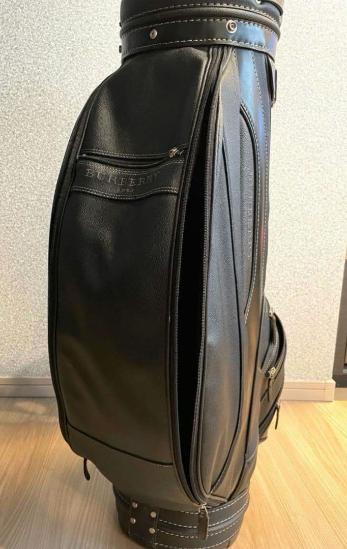 hikaru kotaniBURBERRY ブラックレザー キャディバッグ
