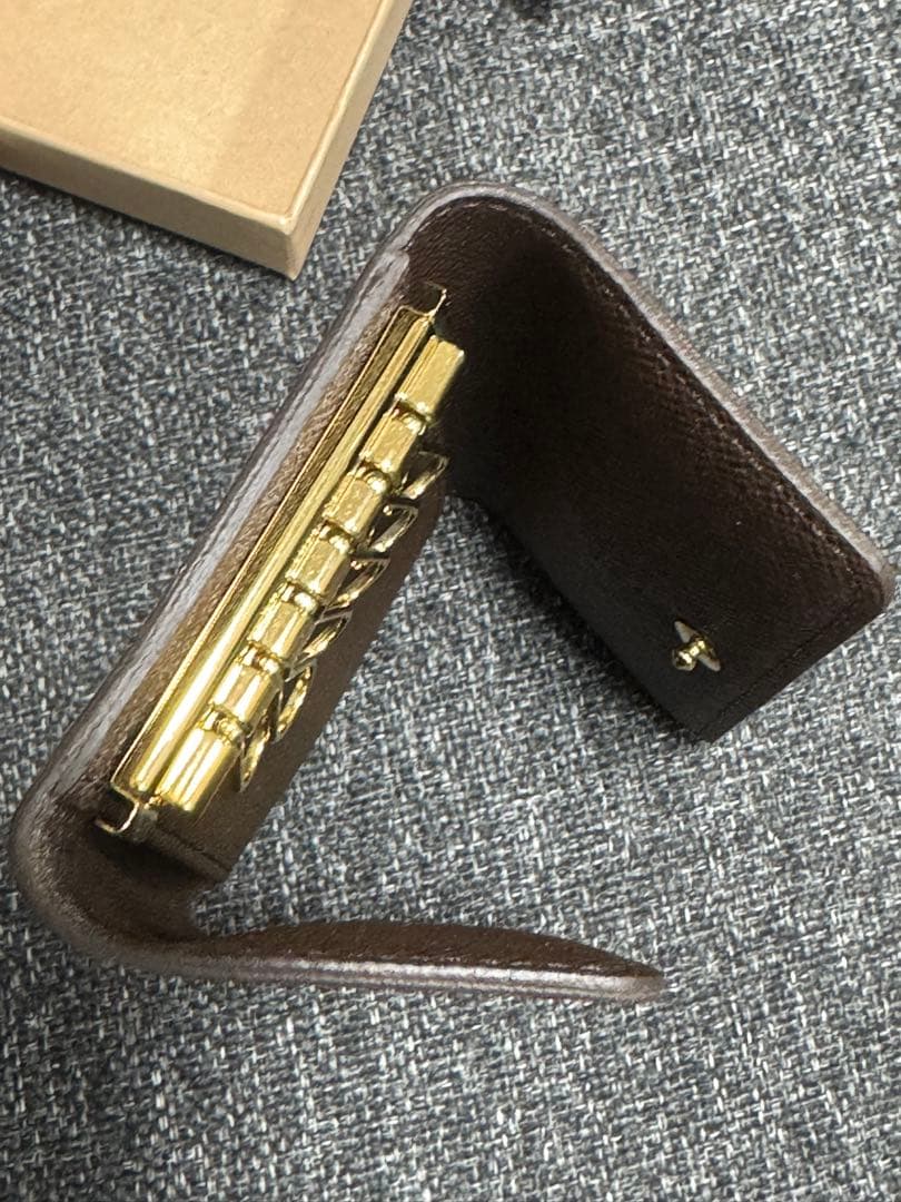 新品✨未使用。LOUIS VUITTON ダミエ レザーキーケース