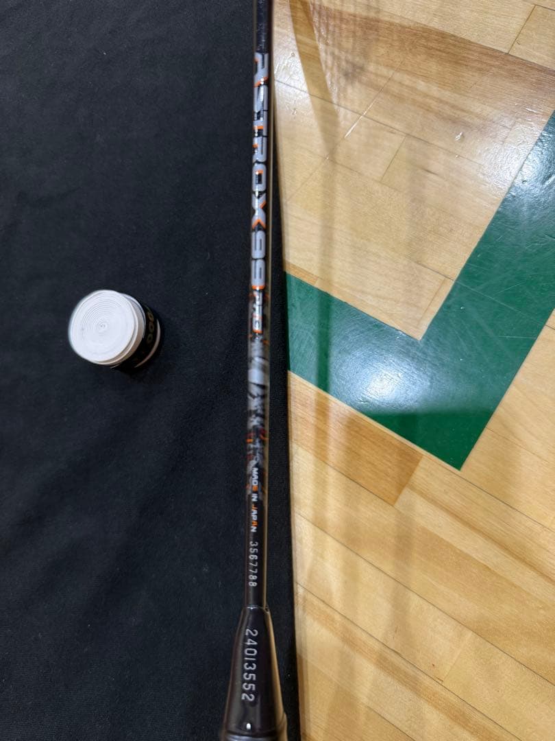 YONEX バドミントンラケット 黒/緑
