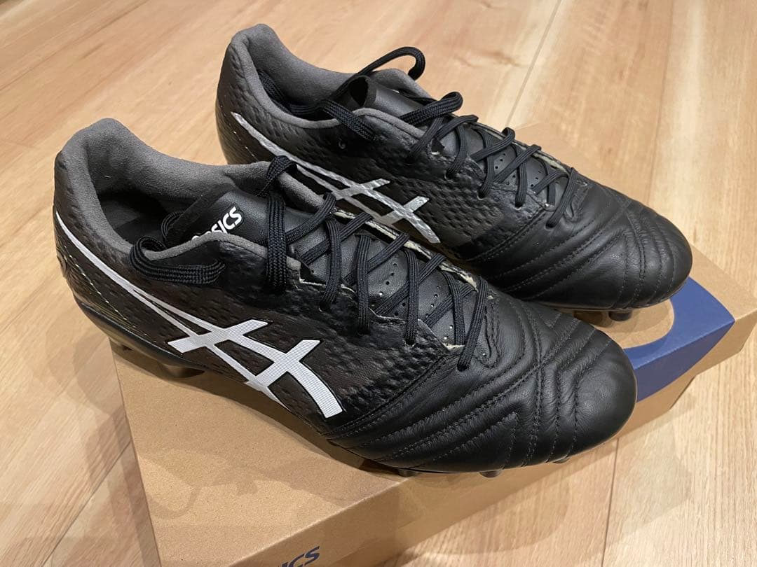 【超美品】25.0cmアシックス　サッカーシューズ　ULTREZZA