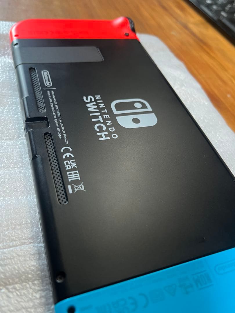 a*u様 美品　使用少ない　Switch 本体 青/オレンジ ソフトケース付き