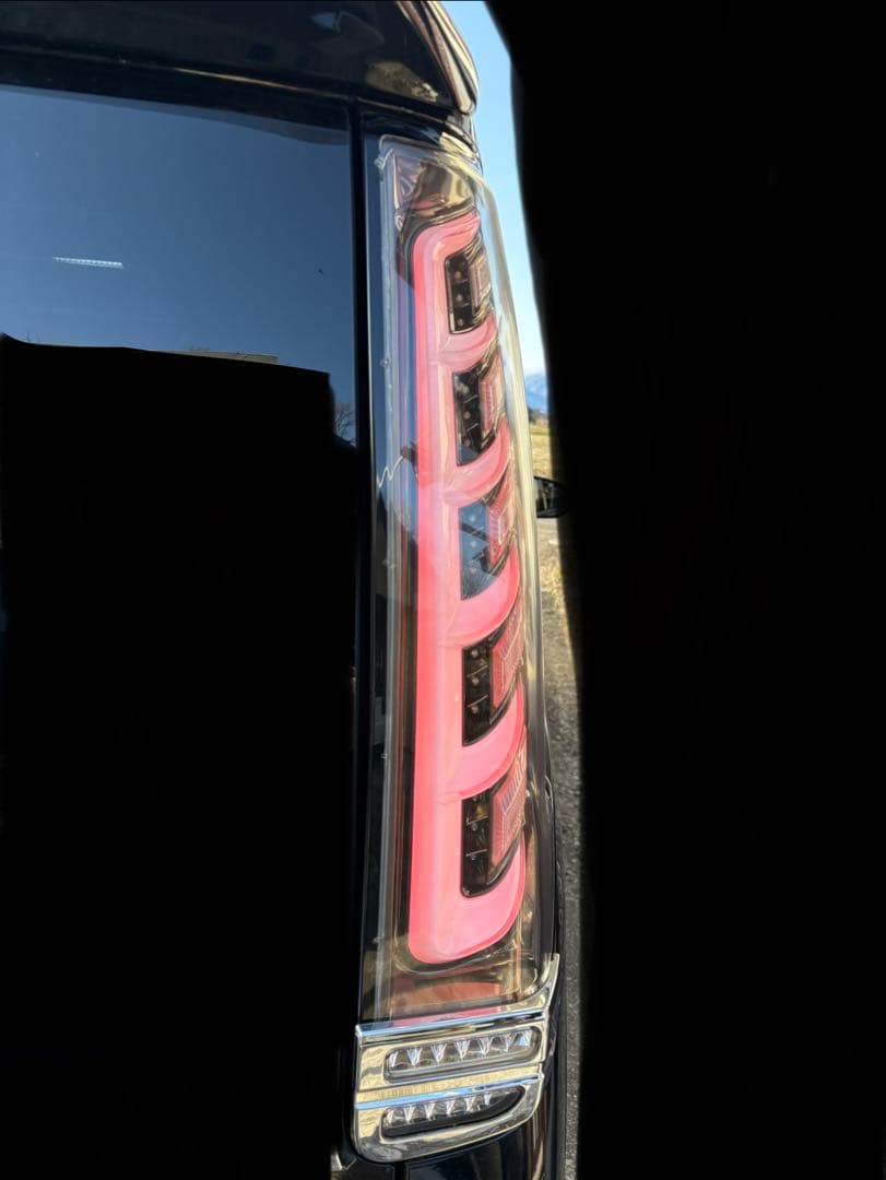 【ジャンク品】80ヴォクシー 80ノア　エスクワィア　METEOテール　LED