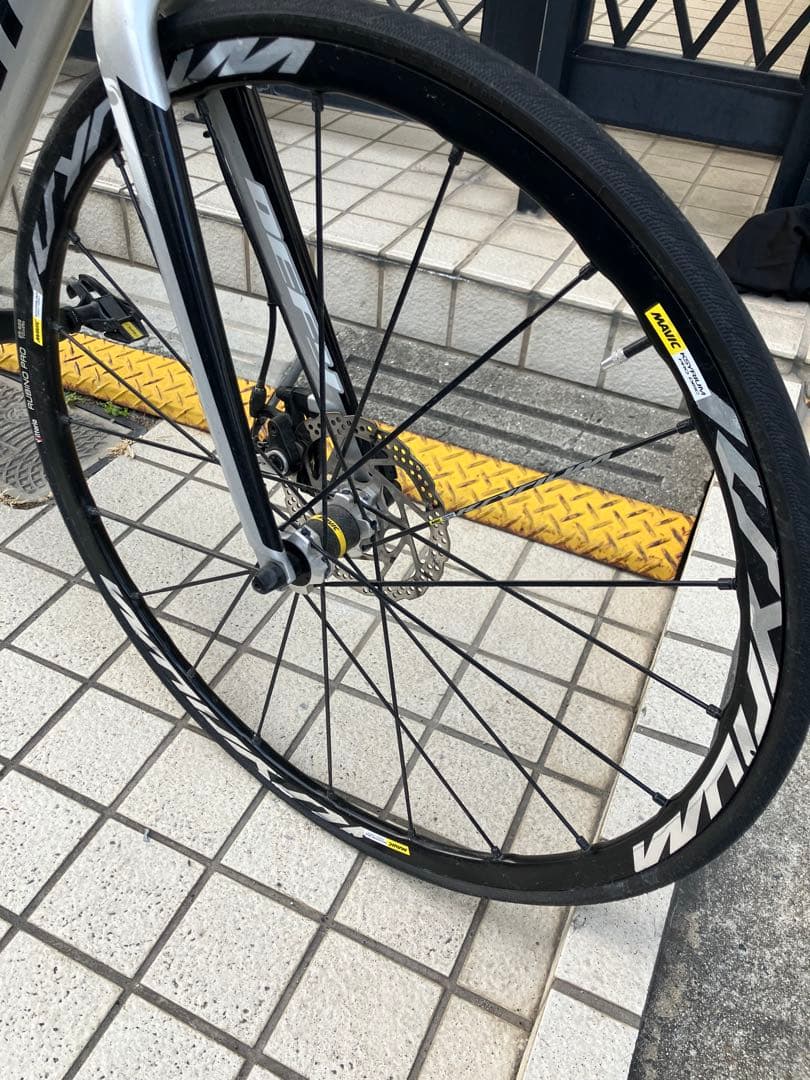 【送料込み価格】Giant ロードバイクDEFY ADVANCED2 Mサイズ
