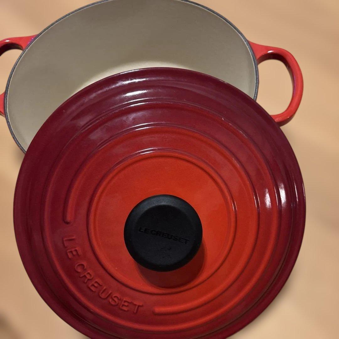 LE CREUSET 赤 両手鍋 24㎝蓋付き