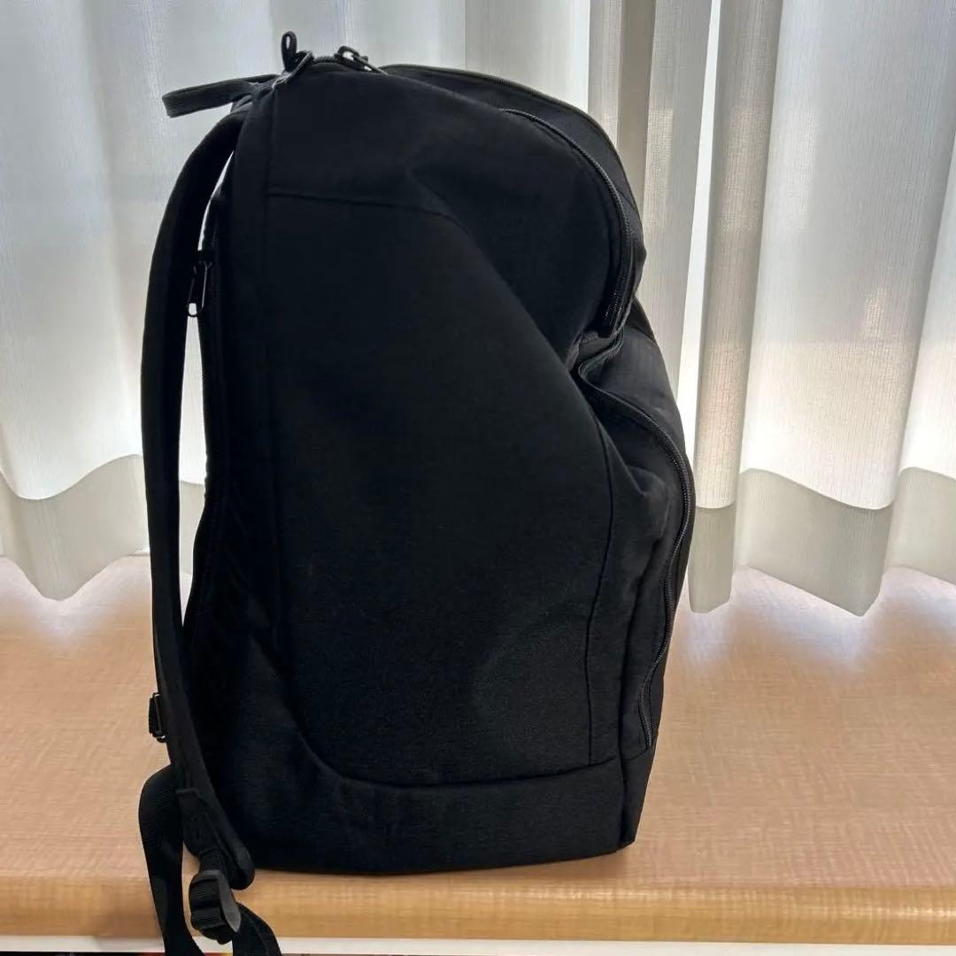 【最終価格/美品】DAKINE50リュック/スノボ/スキー/ブラック メンズ