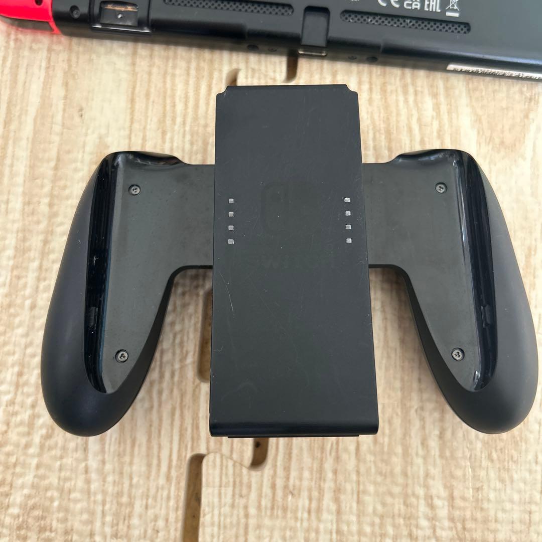 Nintendo Switch 本体 赤/緑 Joy-Con 付属品付き