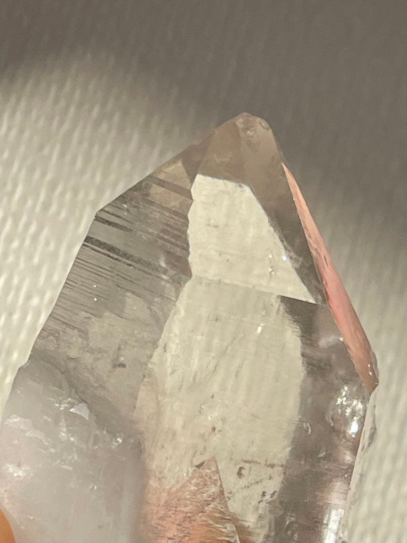 マニハール産　水晶　ファントム