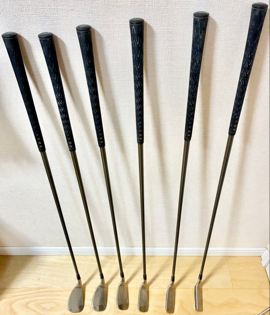 早い者勝ち　希少　レディース ゴルフクラブセットPRGR プーマ