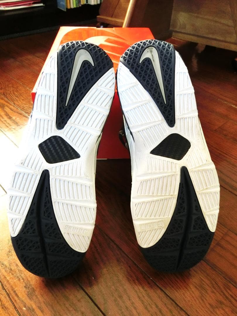 美品 NIKE ZOOM LEBRON Ⅲ QS ナイキ ズーム レブロン