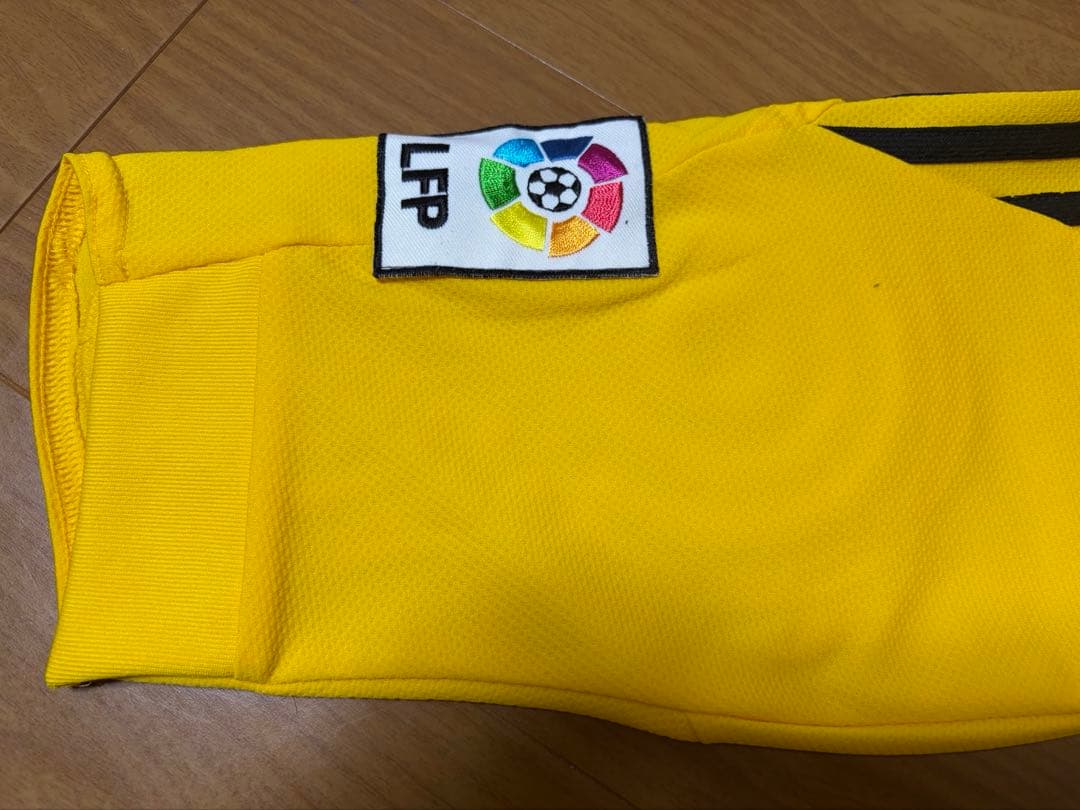 adidas レアル・マドリード イエローシャツ　ゴールキーパー