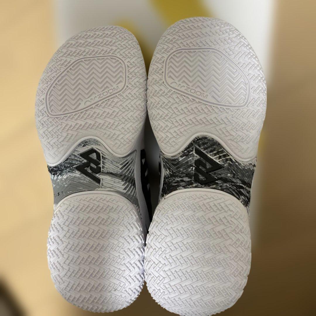 【新品未使用】タグ付きNIKEジョーダンワンテイクII黒白CW2457-100