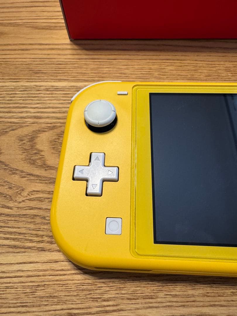 Nintendo Switch Lite イエロー スイッチライト【ケース付き】