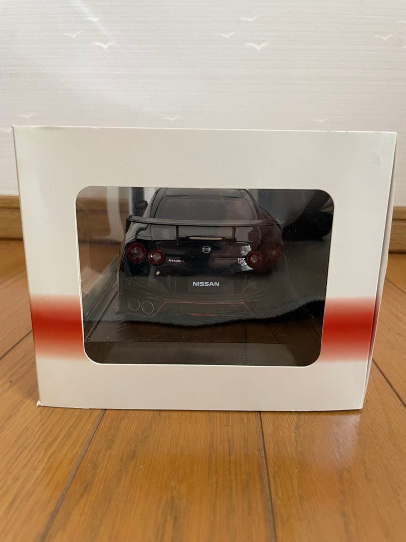 ミニカー 1/18 日産 R35GTR NISMO
