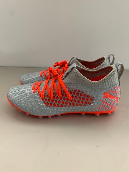 プーマ サッカースパイク　新品未使用　27cm