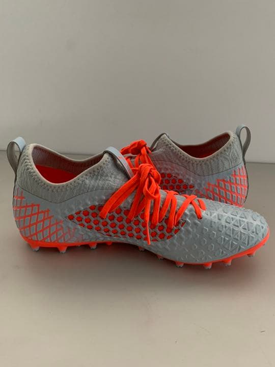 プーマ サッカースパイク　新品未使用　27cm