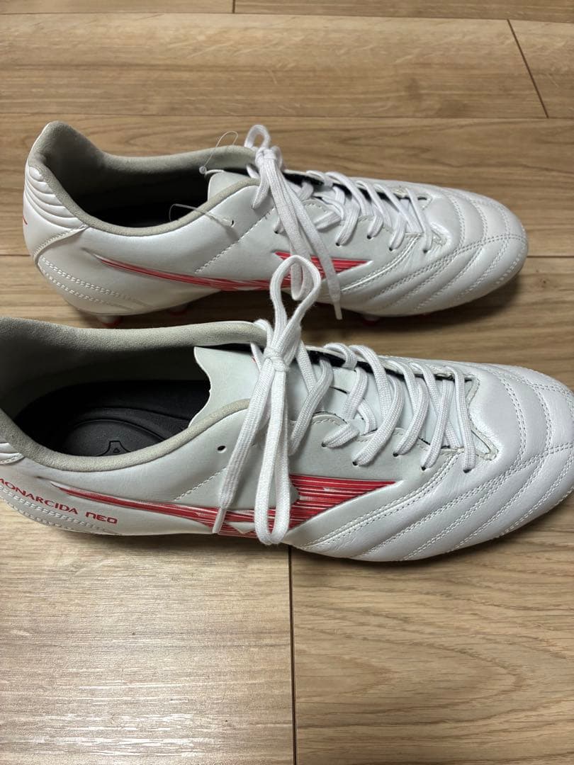 ミズノ モナルシーダ NEO III SELECT 27.0cmホワイト×レッド