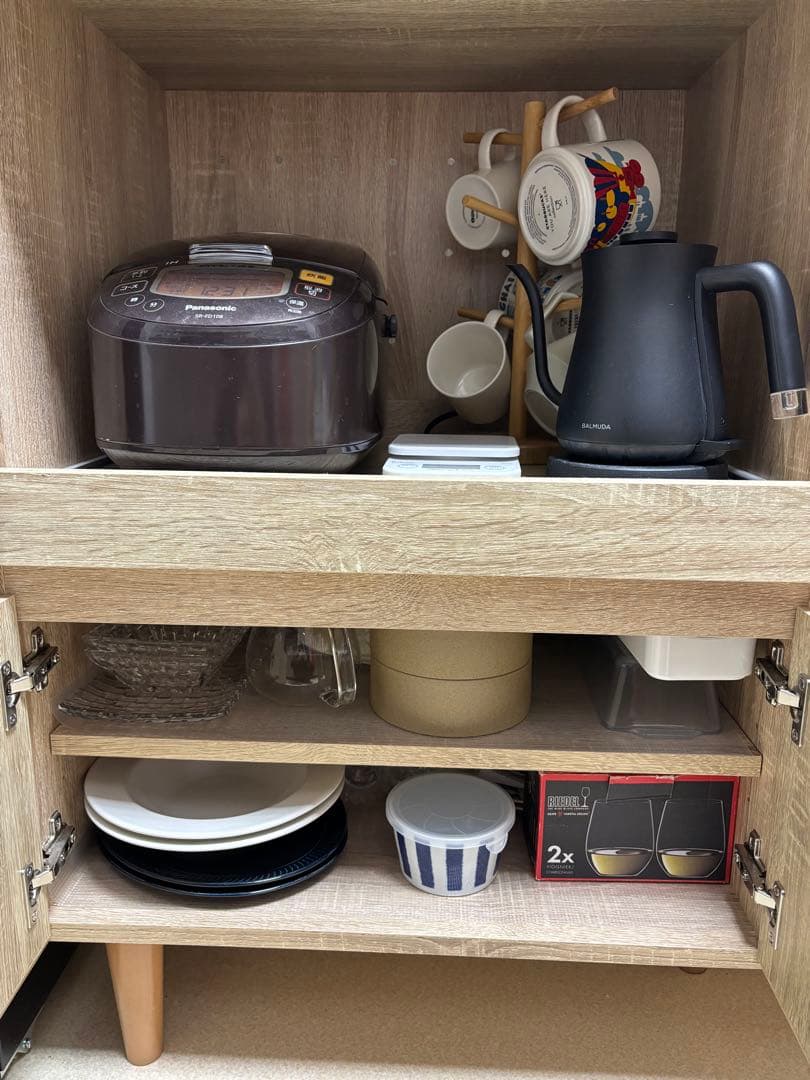 【最終値下げ】lowya食器棚
