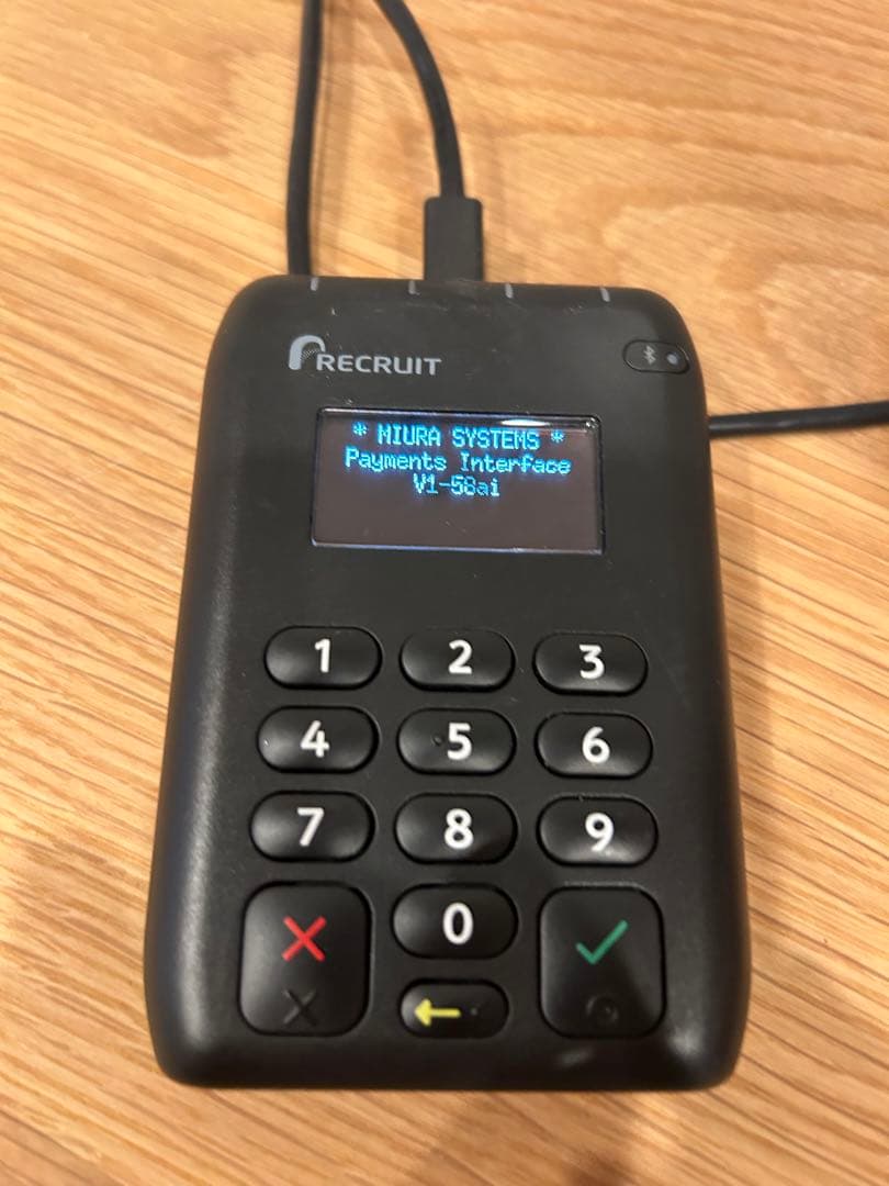 RECRUIT カードリーダー　Airpay(エアペイ