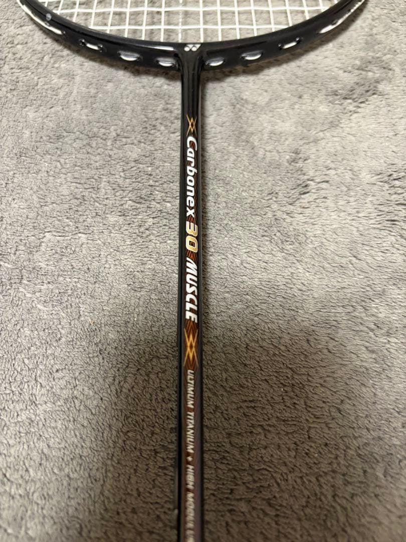 ヨネックス　カーボネックス30マッスル