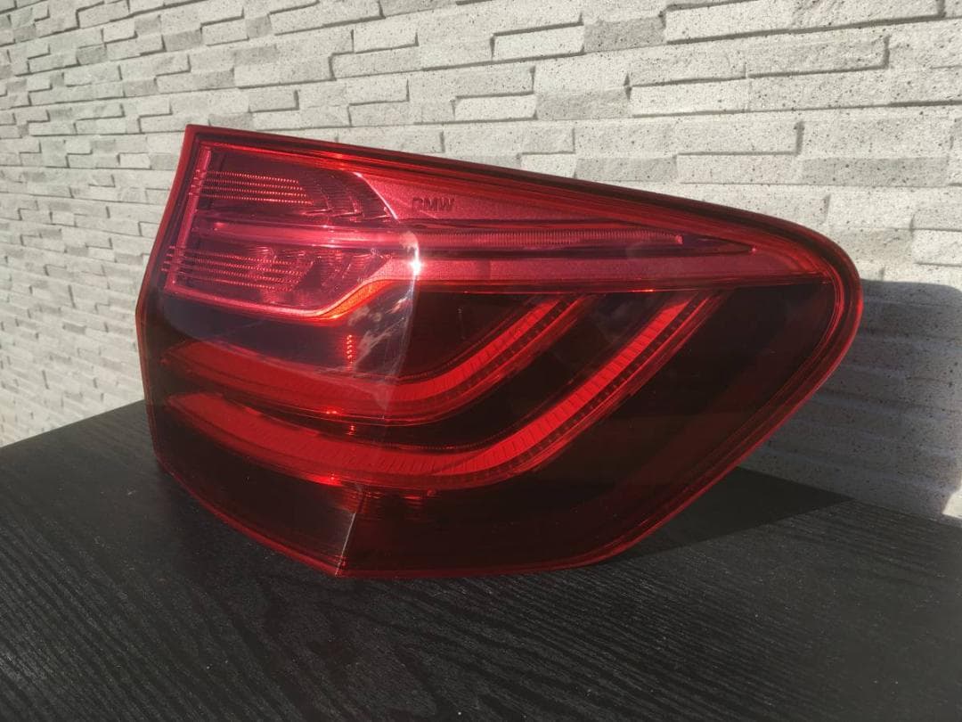 F11　後期 LED  純正 5シリーズ テール ランプ ライト 右