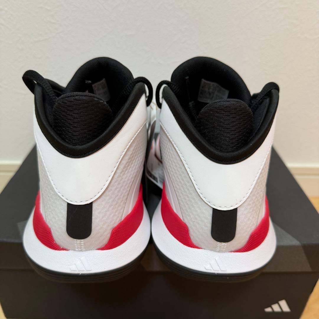 adidas バッシュ　バウンス レジェンズ　バスケ　白　黒赤　26.5cm新品