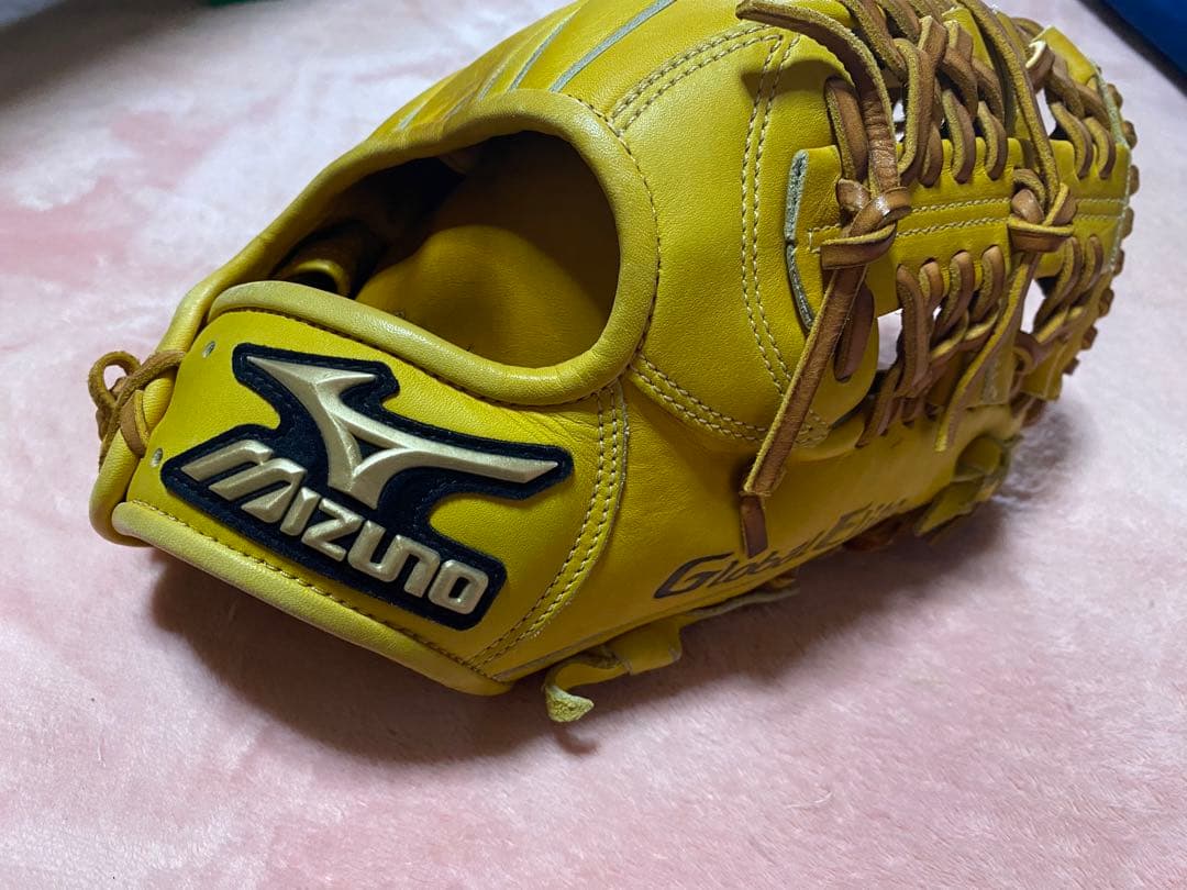 Mizuno Global Elite グローブ イエロー 収納袋付き