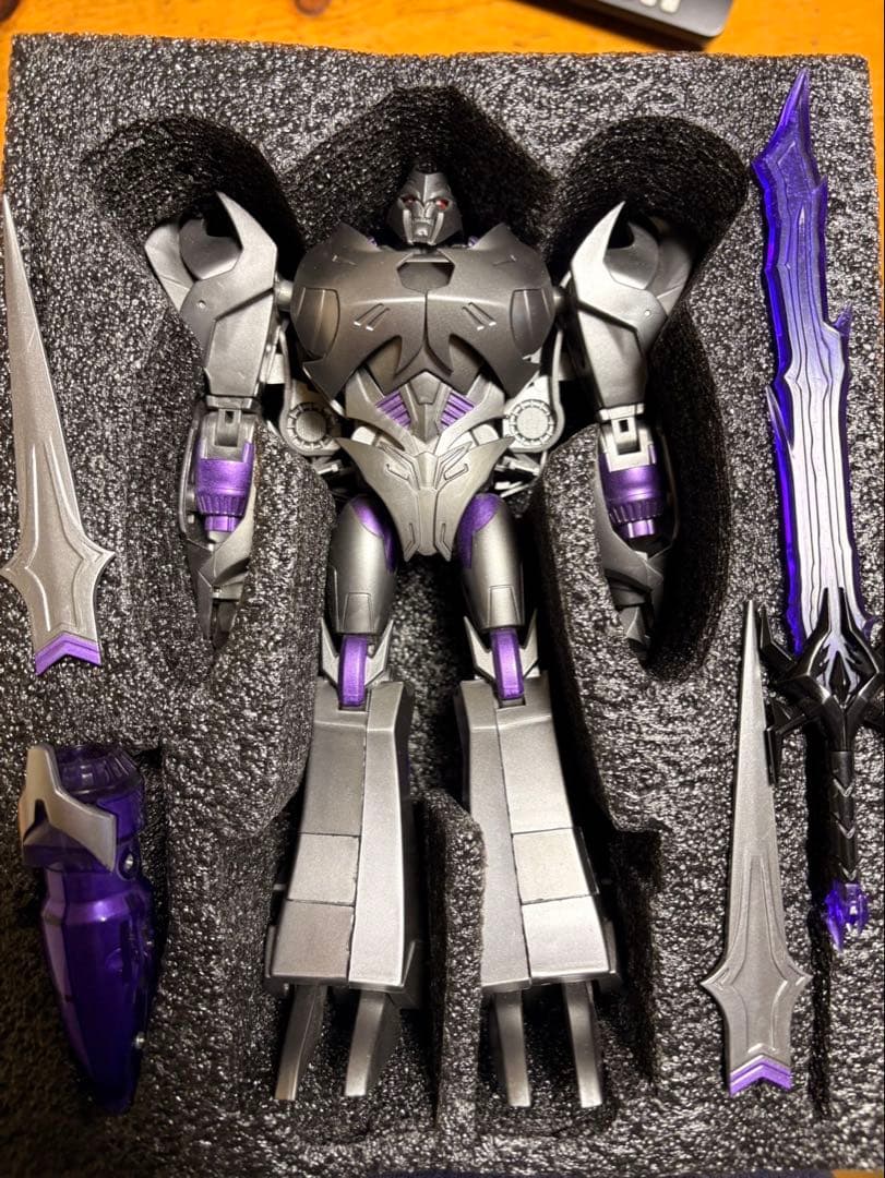 トランスフォーマープライム　メガトロン　中華製