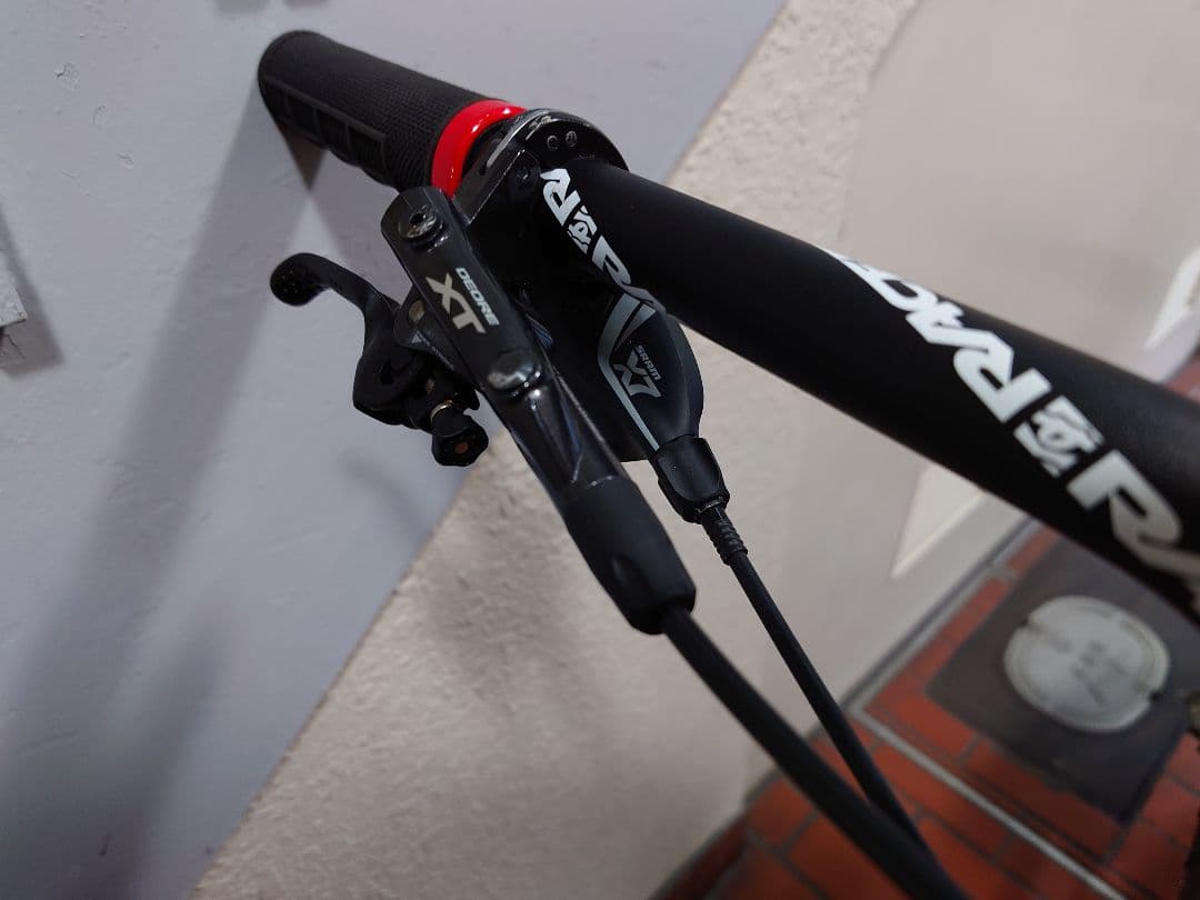 Devinci Dixon Carbon 26インチ フルサス MTB