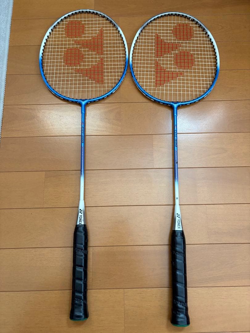 バドミントンラケット　GR 400 YONEX 2本セット