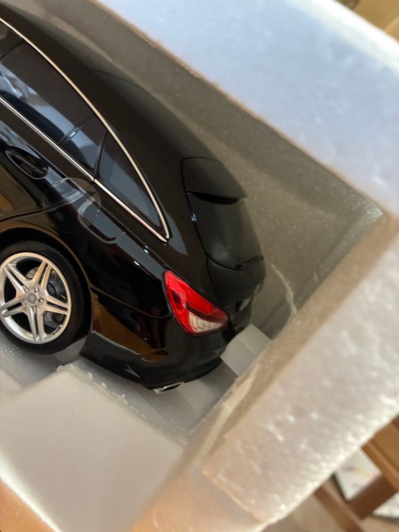 メルセデス・ベンツ CLA シューティングブレイク 2015 ブラック