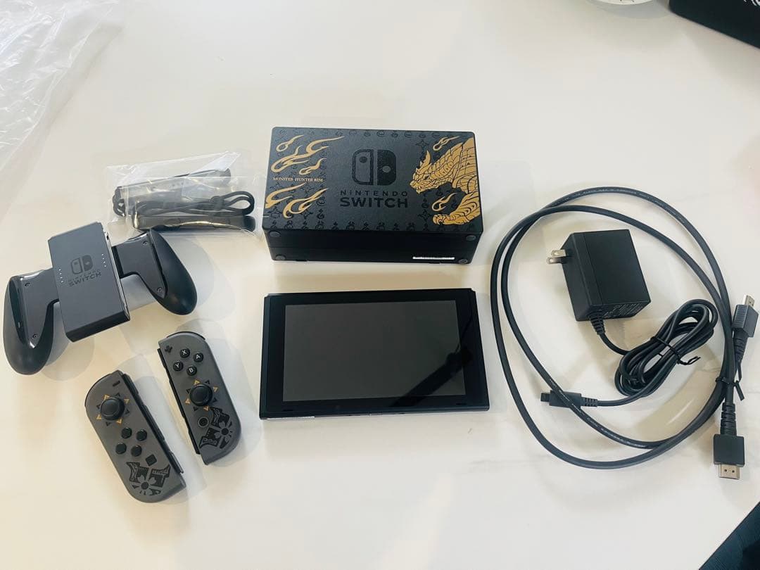 【極美品】Nintendo Switch本体