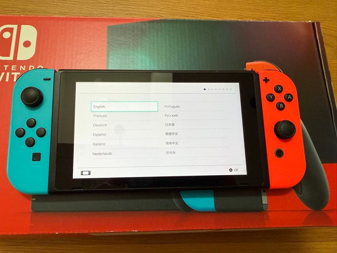 Nintendo Switch 型番HAD-S-KABAA スイッチ　任天堂