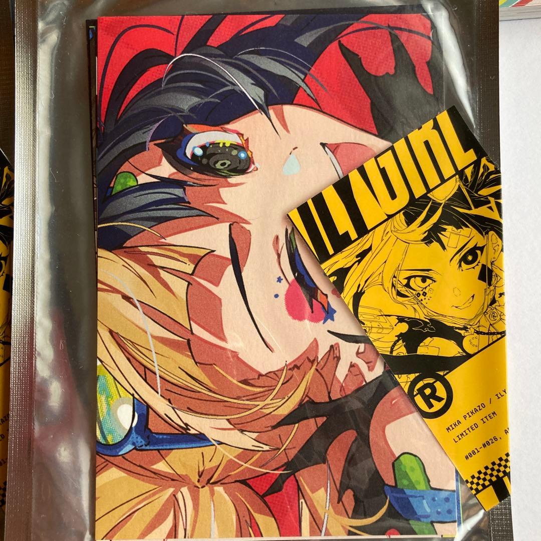 MikaPikazo 個展イラスト集 2冊　ポストカード　クリアファイル