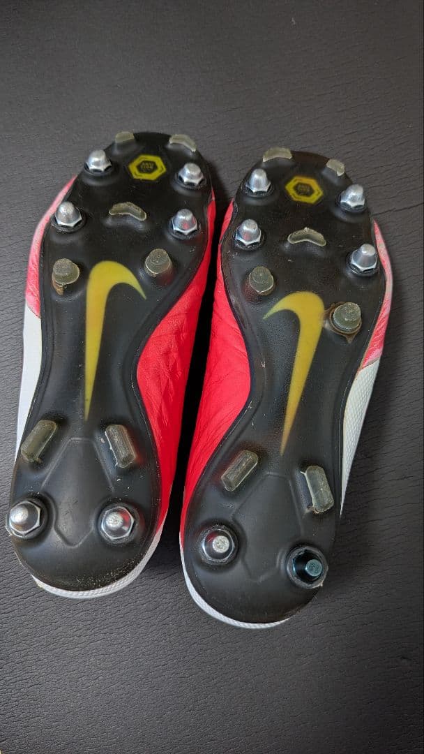 ナイキ ティエンポレジェンド8 SG ACC　サッカースパイク　NIKE