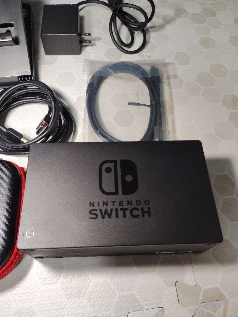 【プロコン2個】　Nintendo　Switch本体　SD128GB　おまけ多数