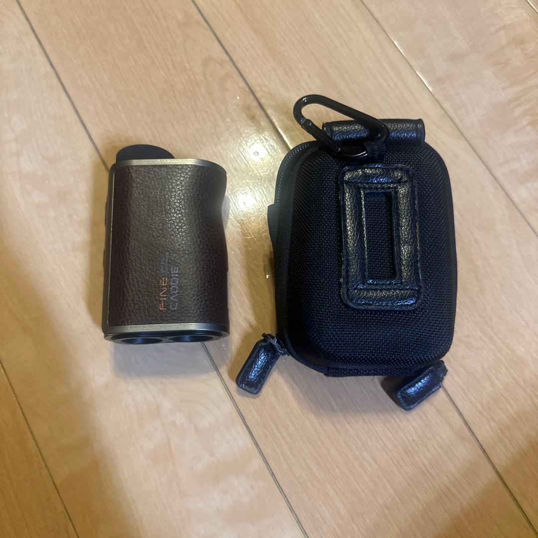 FINE CADDIE ゴルフ用距離計 ケース付き　J300