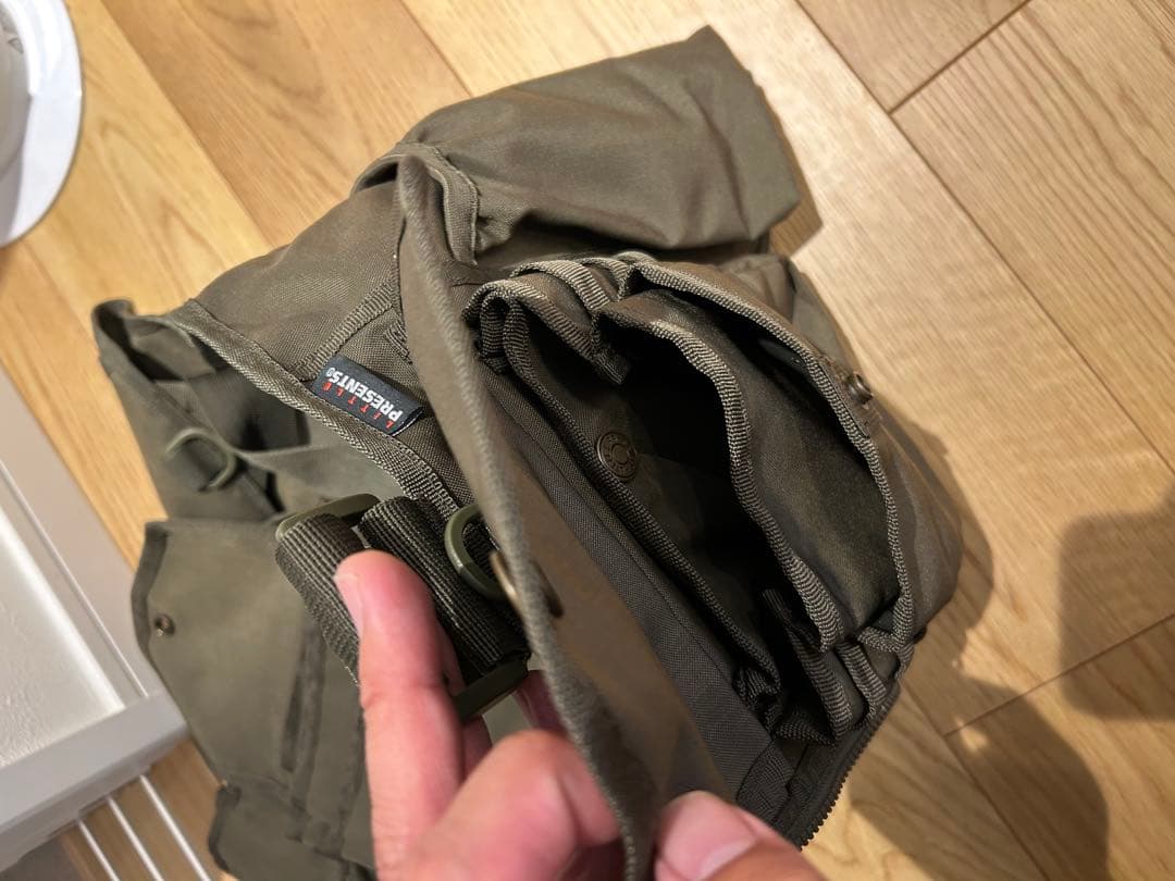 LITTLE PRESENTS フィッシングベスト オリーブグレイ