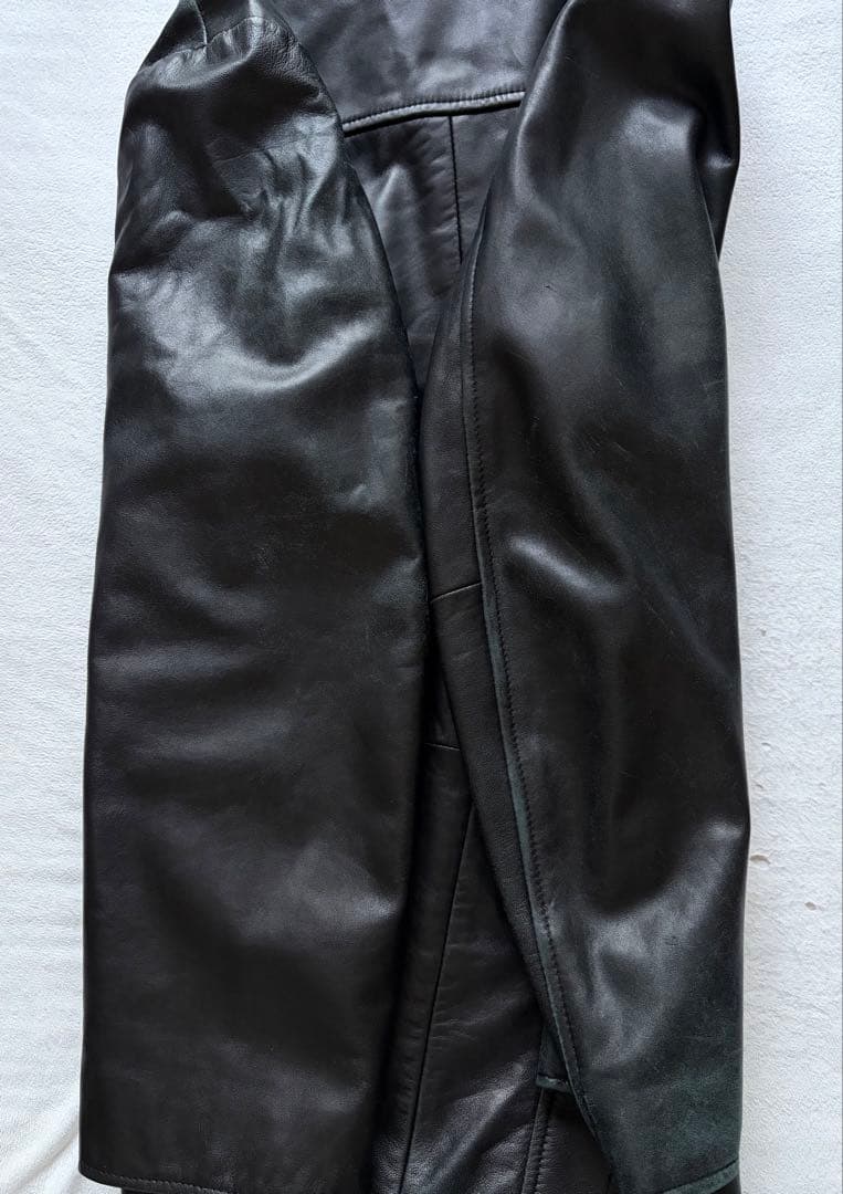 HUGO BOSS ヒューゴボス　レザーコート ブラック
